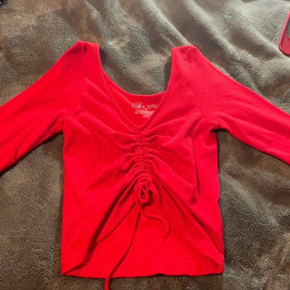 Red Long Sleeve Crop Top - Picture 1 of 2